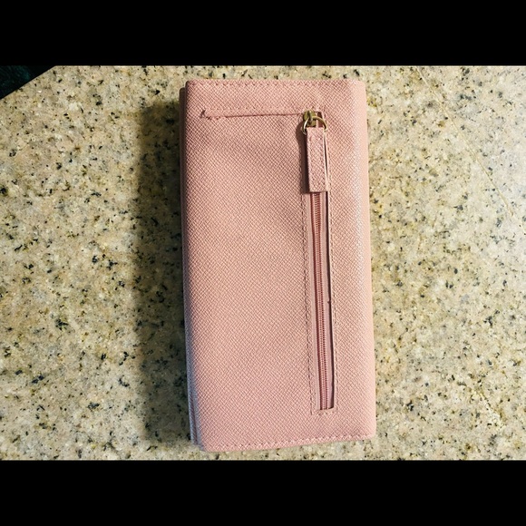 Pink Wallet - Picture 2 of 3